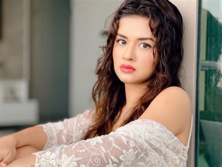 Avneet Kaur Avneet Kaur