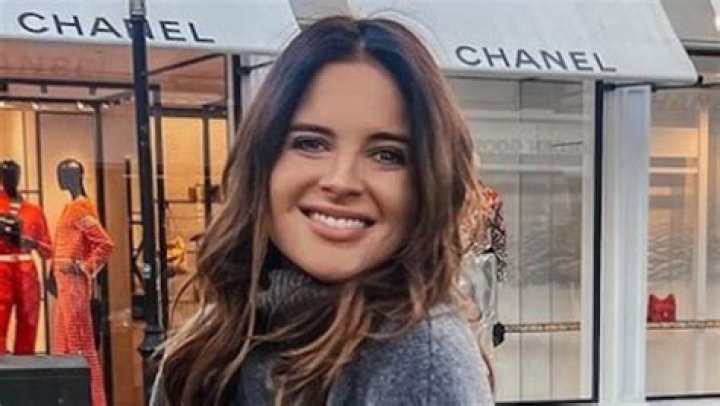 Binky Felstead Shares Swimsuit Photo Jumping Into Pool