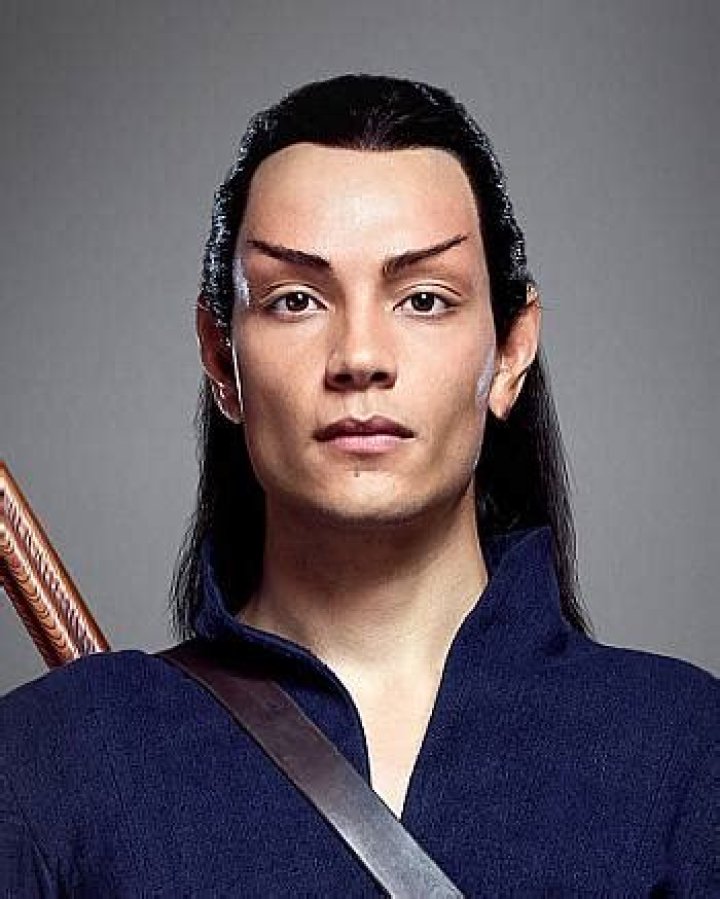 Evan Evagora as Elnor Evan Evagora as Elnor