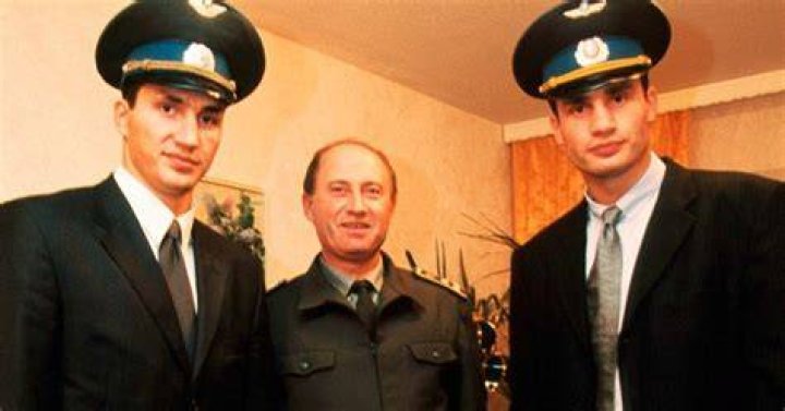 Who was Vitali Klitschko's father Vladimir Rodionovich Klitschko? Bio and cause of death 1 Vladimir Rodionovich Klitschko